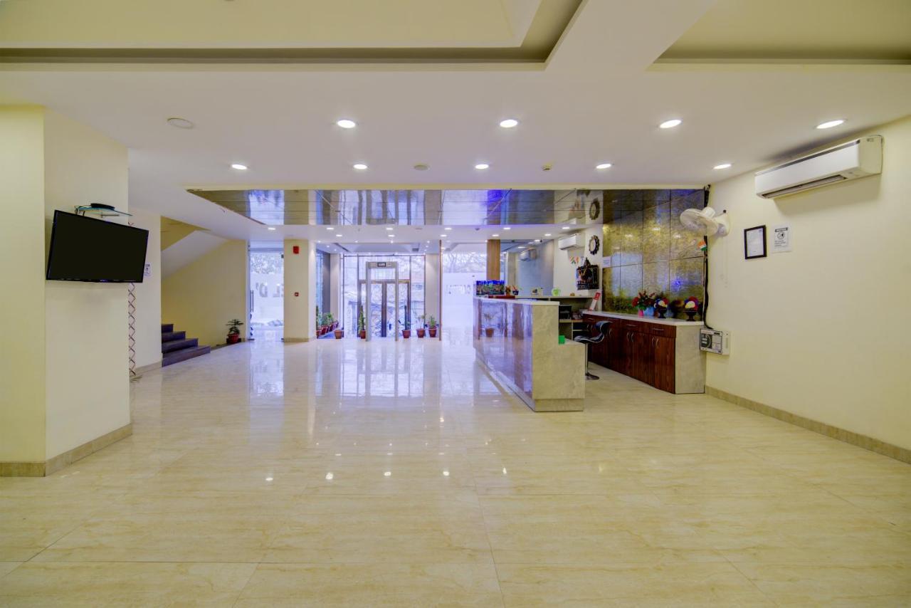 Hotel D'Capitol - Delhi Airport New Delhi Eksteriør billede