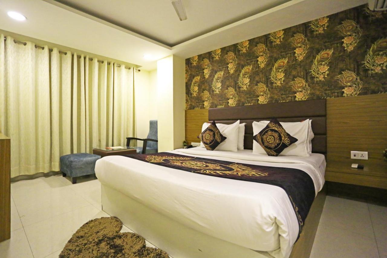 Hotel D'Capitol - Delhi Airport New Delhi Eksteriør billede