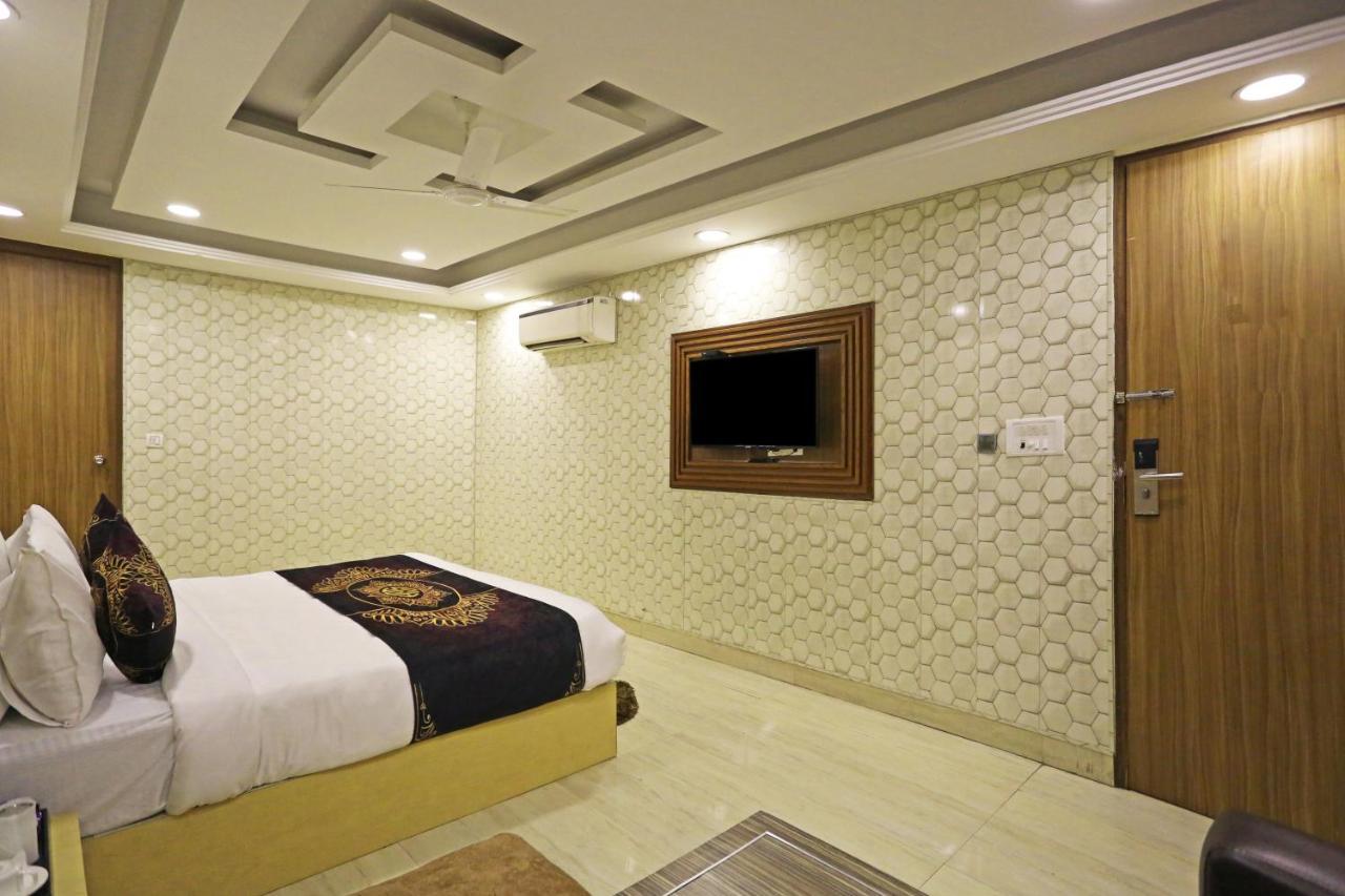 Hotel D'Capitol - Delhi Airport New Delhi Eksteriør billede