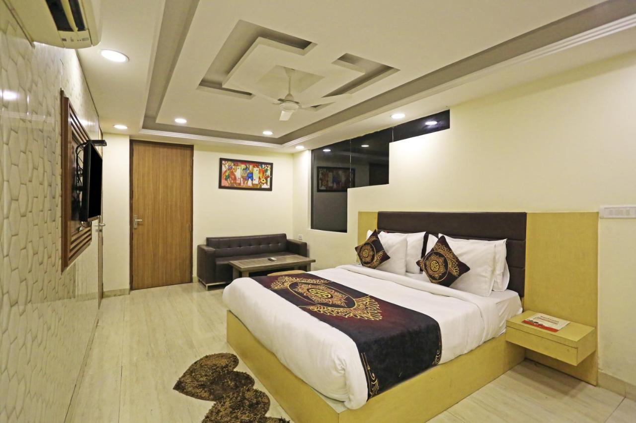 Hotel D'Capitol - Delhi Airport New Delhi Eksteriør billede