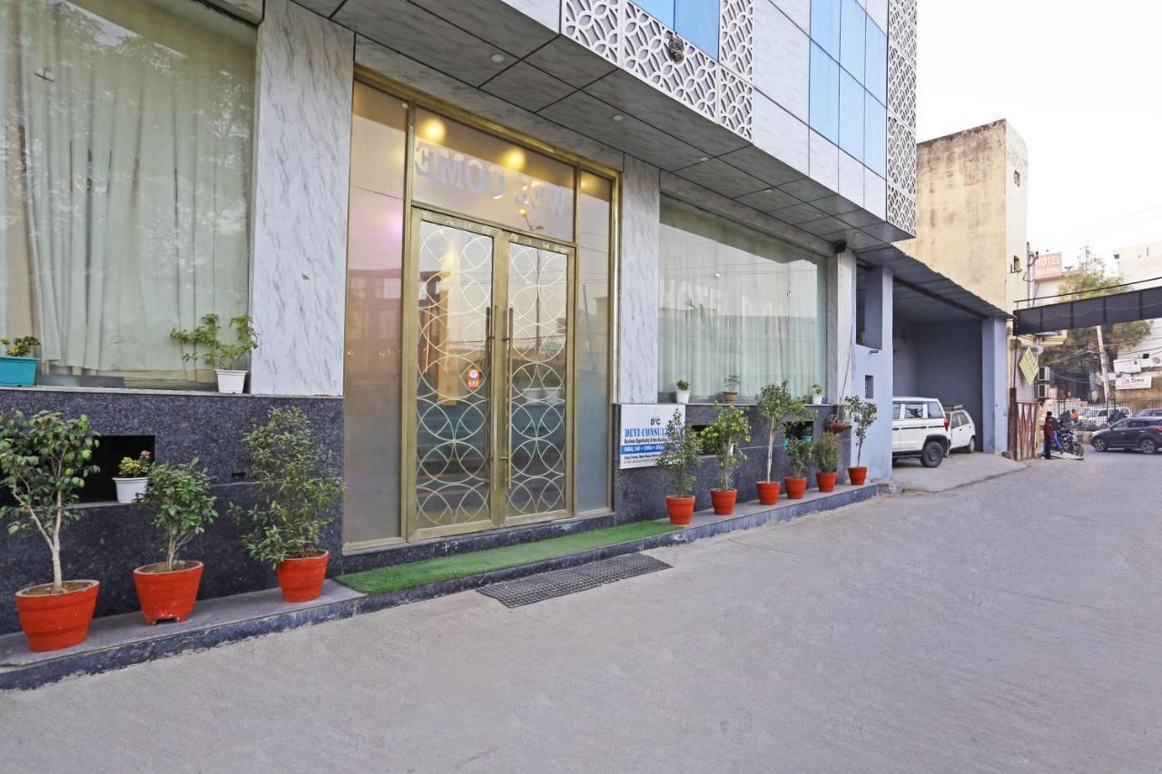 Hotel D'Capitol - Delhi Airport New Delhi Eksteriør billede