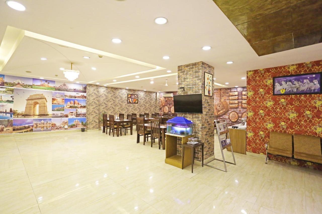 Hotel D'Capitol - Delhi Airport New Delhi Eksteriør billede